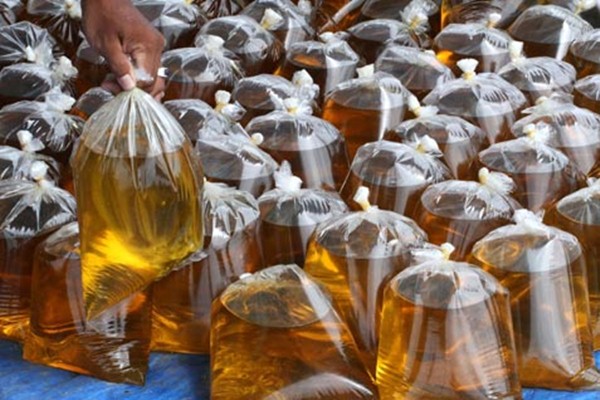 Minyak Goreng Curah Semakin Susah Didapat