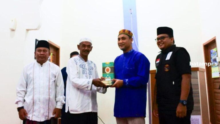 Rutin Safari Ramadan dari Masjid ke Masjid, Camat Toapaya, Bintan Ajak Warga Makmurkan Masjid