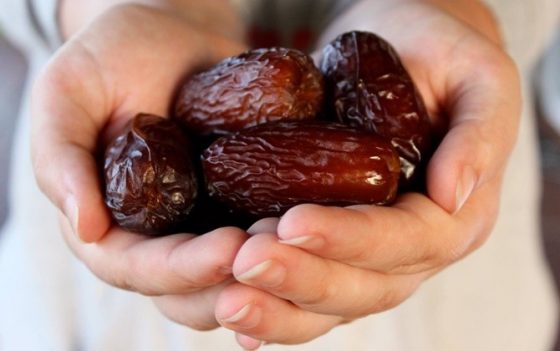 Kurma & Susu Bagus Dikonsumsi saat Sahur Juga, Ini Kata Ahli Gizi