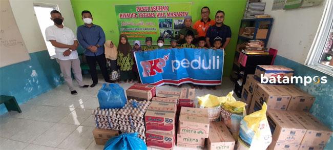 Santuni Anak Yatim, PKP Peduli Salurkan Bantuan ke 6 Panti Asuhan