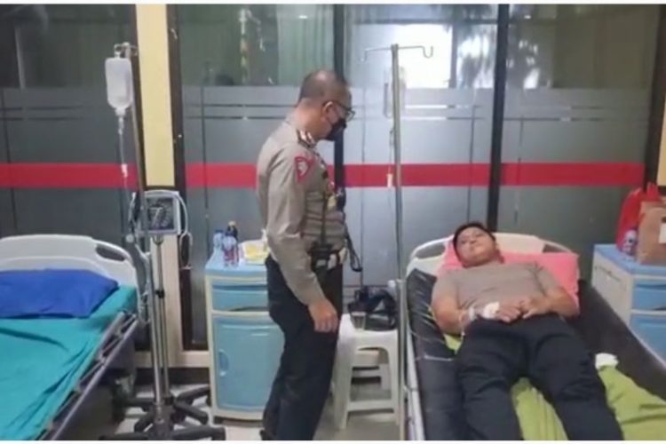 AKP Rudi Dianiaya saat Evakuasi Mobil Terjebak di Jalan Tol