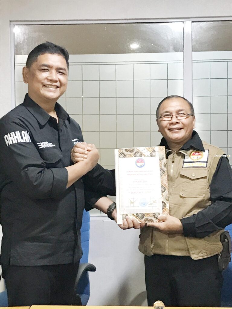 Sukses Jalankan Momen Mudik, ASDP Terima Penghargaan 