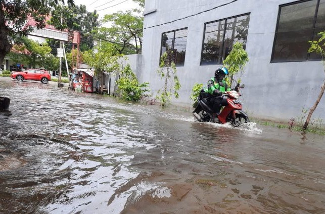 Banjir Rob Rendam 135 Rumah Warga di Sumatera Utara