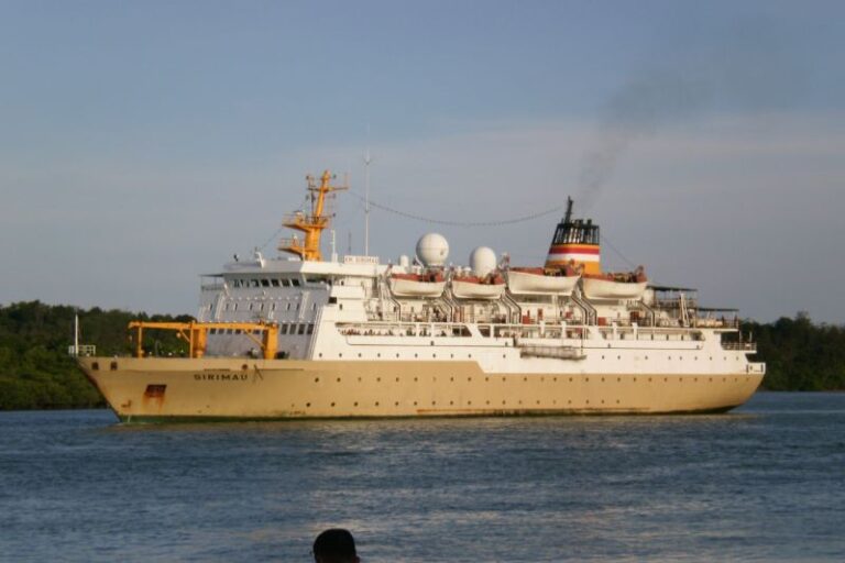 KM. Sirimau Kandas, 784 Penumpang Berhasil Dievakuasi