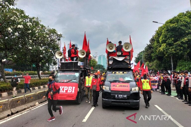Anggota DPR: Tidak Ada Urgensi Demo Tuntut Pemakzulan