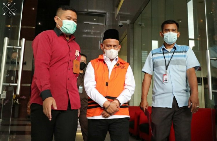 Bupati HSU Nonaktif Terima Uang Haram Fee Proyek yang Dikemas Dalam Kardus