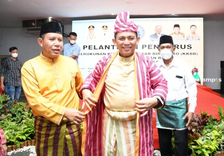 Gubkepri jadi Warga Kehormatan KKBB, Ajak Bersama -Sama Membangun Kepri