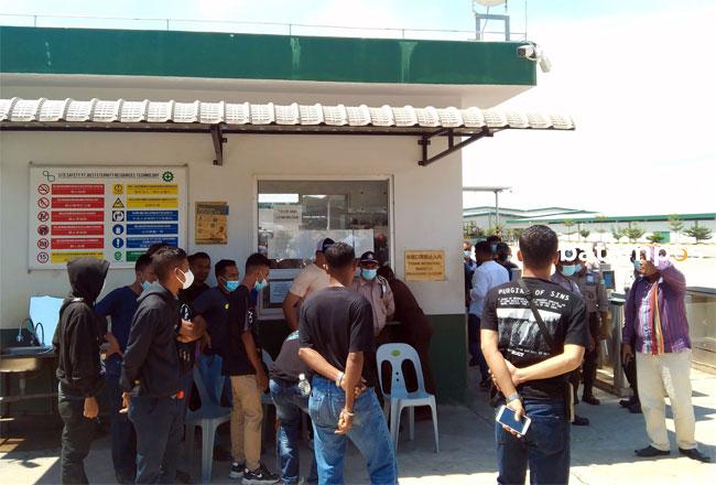 Ratusan Pekerja di Batam Diberhentikan Mendadak