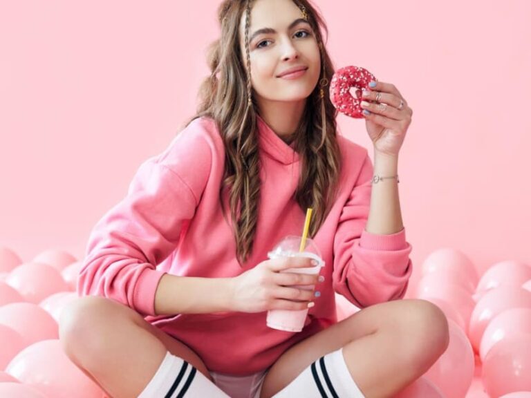 Sebaiknya Dihindari, 6 Gaya Hidup Ini Bisa Membuat Anda Jerawatan