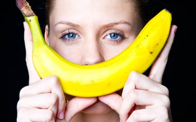 Makan Pisang Bisa Redakan Kram Perut Saat Menstruasi