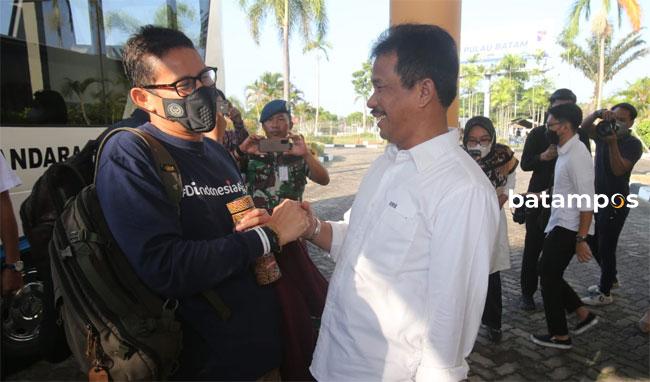 Tahu Mahalnya Tiket Feri Batam-Singapura, Sandiaga Uno: Sudah Kami Bahas dalam Pembicaraan Bilateral