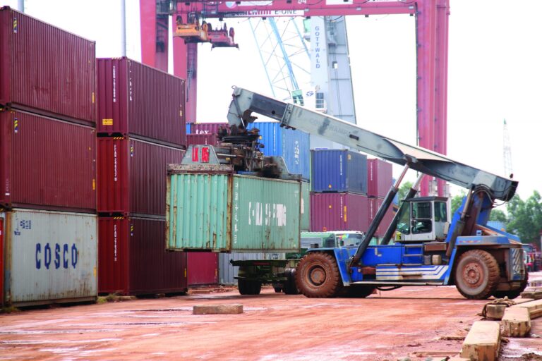 Pelindo Catatkan Laba Bersih Rp 3,2 T 