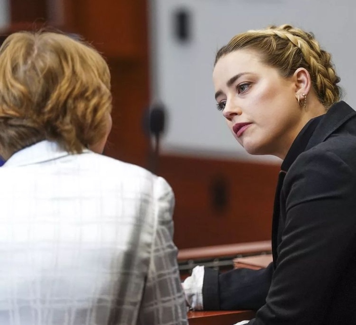 Amber Heard Kesulitan Bayar Ganti Rugi Depp Rp 149,4 Miliar