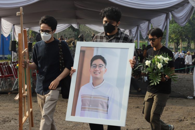 Kepala Daerah di Seluruh Jawa Barat Hadir ke Prosesi Pemakaman Eril