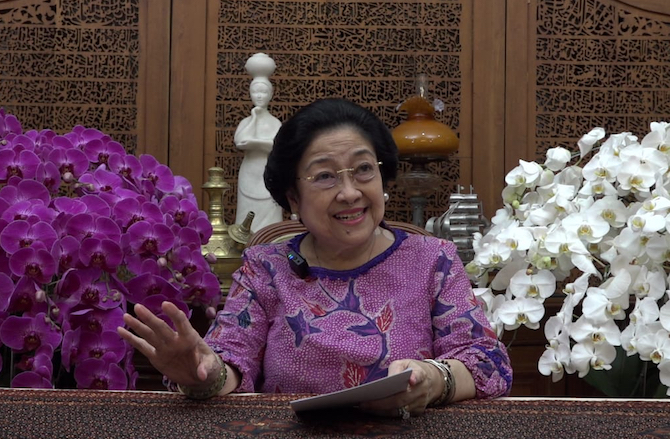 Megawati: Kalau Tidak Setuju Silakan Mundur!