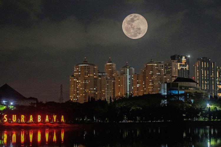 14 Juni dan 14 Juli Bulan Mendekati Bumi
