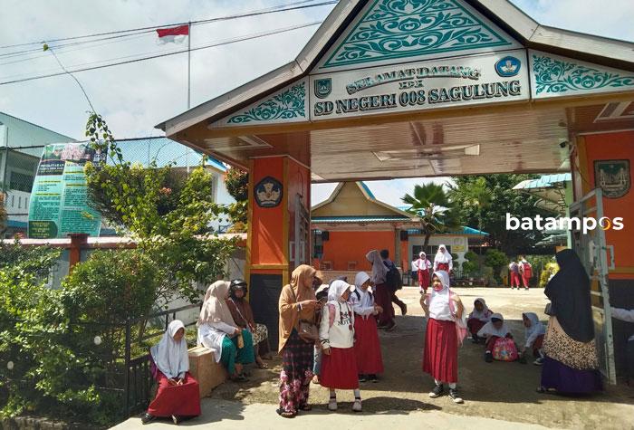 Sekolah di Batam Terpaksa Terapkan Sistem Pembelajaran Dua Sif