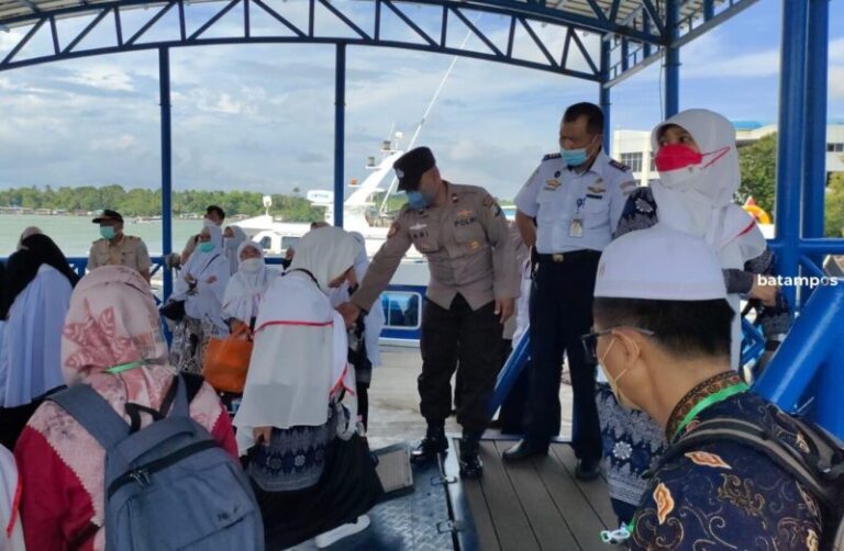 Polsek KKP Batam Amankan Kedatangan JCH