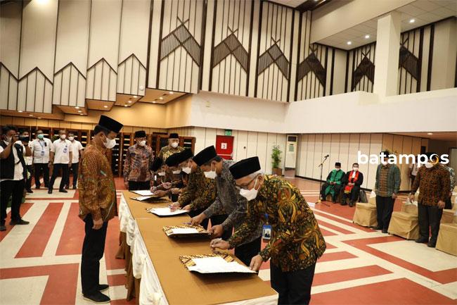 Kepala BP Batam Lantik Pejabat Struktural Badan Usaha Bandar Udara dan Pelabuhan