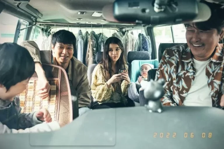 Sejak Main di Film Broker, IU Ingin Berakting Lebih Banyak