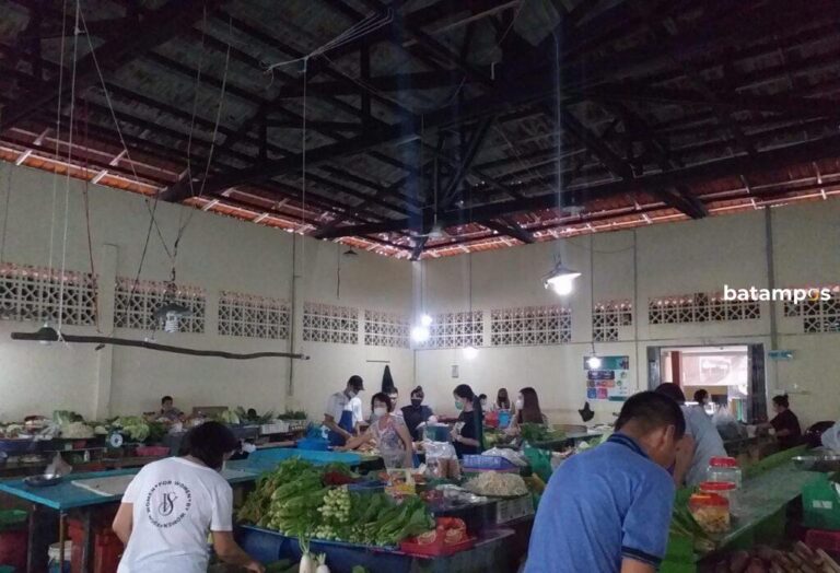 Halo Pemko Tanjungpinang, Atap Pasar Potong Lembu Banyak Rusak