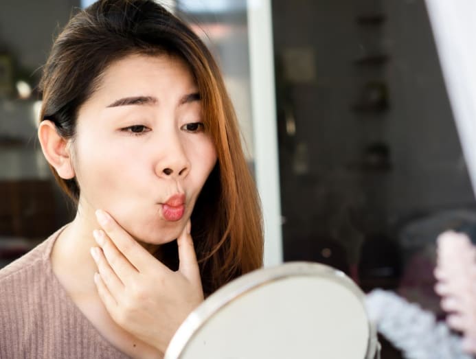 Senam Wajah Hingga Perawatan Khusus untuk Atasi Double Chin