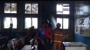 Ruangan Laboratorium Komputer SMA Santa Maria Terbakar