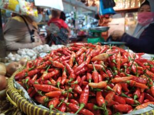 Dekati Idul Adha, Harga Cabai Semakin ”Pedas”