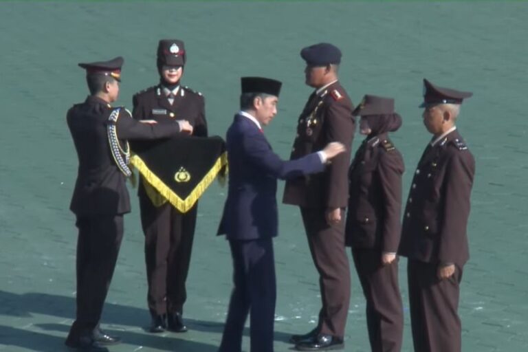 3 Polisi Dianugerahi Bintang Bhayangkara Nararya Oleh Presiden