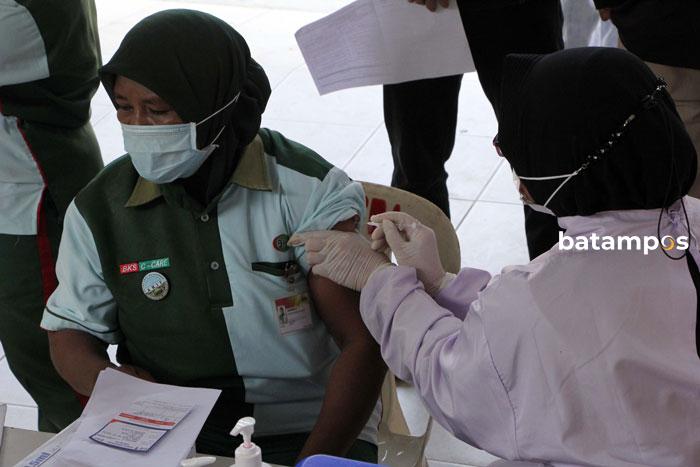 Kebut Capaian Booster, Pemko Batam Sediakan Gerai Vaksin di Pelabuhan