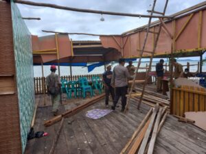 1 Warung di Dompak Rusak Parah Dihantam Angin Kencang