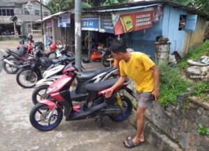 Diduga Mabuk, Pengungsi Afganistan Tabrak Bengkel