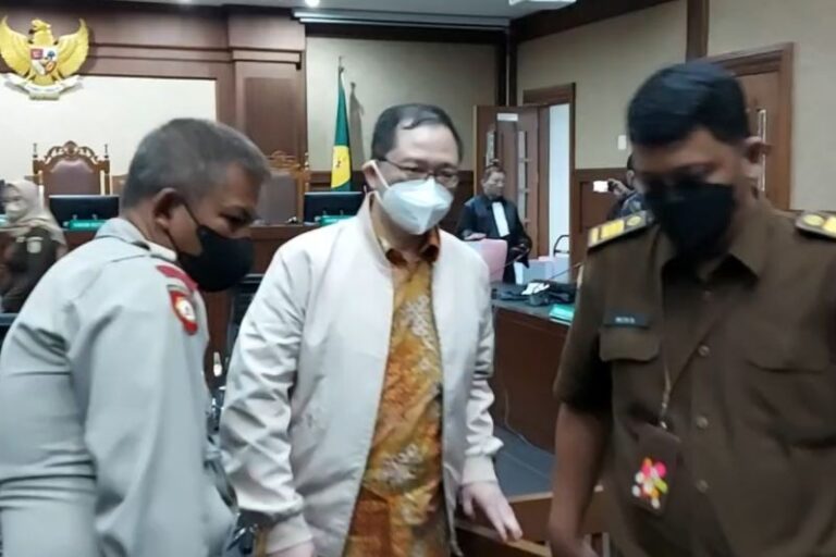 Terjerat Kasus Korupsi Asabri, Teddy Tjokrosapoetro Dituntut 18 Tahun Penjara