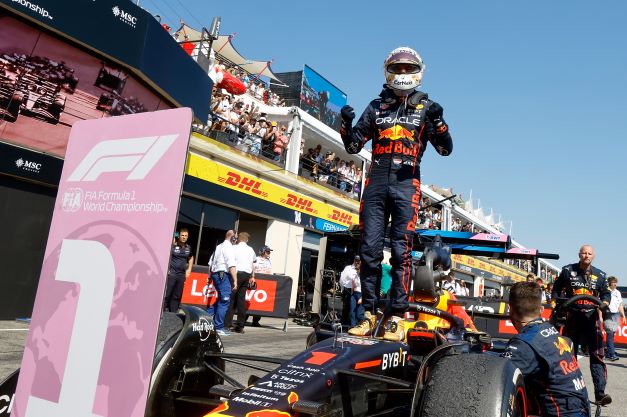 Verstappen Juara Lagi, Leclerc Gagal Finis