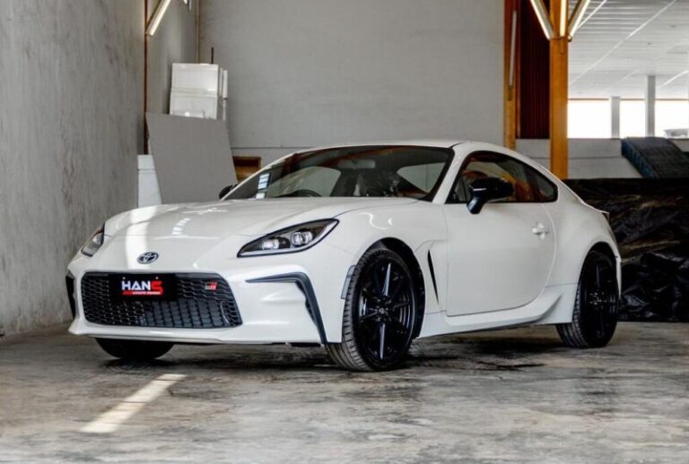 Hans Automotive Batam Tampilkan All New Toyota GR86