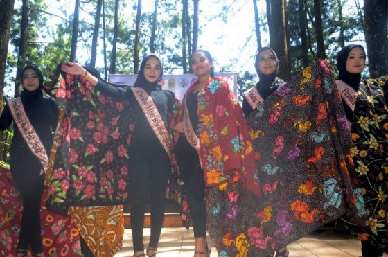 Koleksi Batik Tulis Karya 87 Siswa