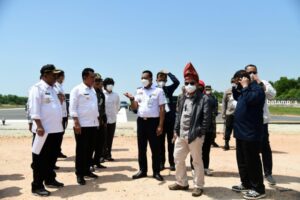 Alih Fungsi Hutan Lindung untuk Perpanjangan Landasan Bandara Karimun Segera Realisasikan