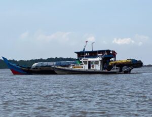 Suryadi, ABK KM Samudra Jaya Jatuh ke Laut di Pelabuhan PT.Saricotama Sengko, Kundur