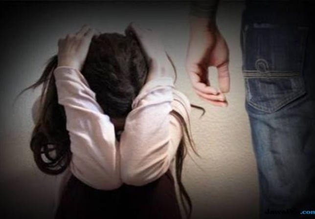 Seorang Suami di Surabaya Jual Istri Via Medsos