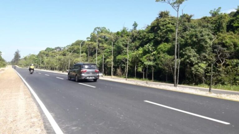 U Turn Kurang, Warga di Jalan Ini Sering Lawan Arus