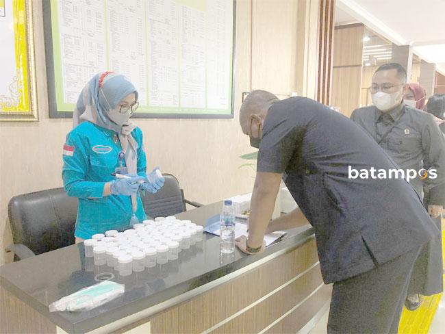 Ini Hasil Tes Urine Hakim Pengadilan Negeri Batam