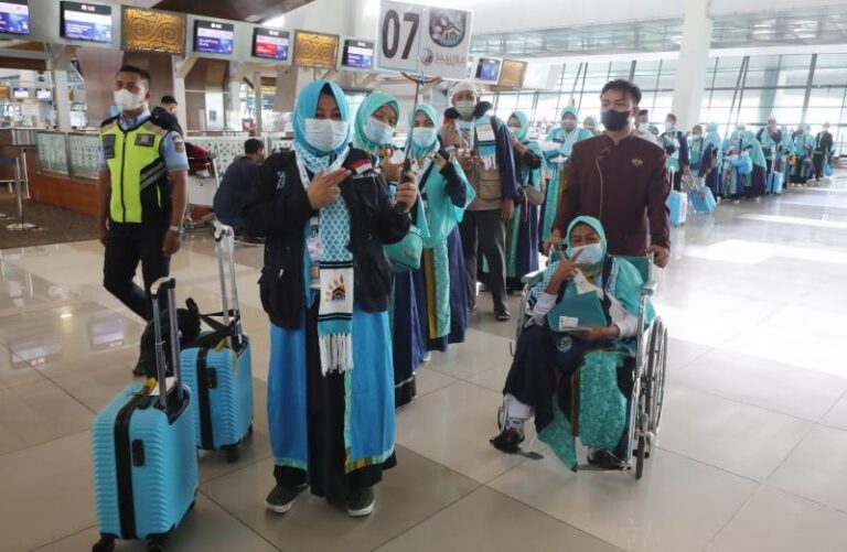 Arab Saudi Buka Pendaftaran Visa Umrah Sejak 14 Juli 2022