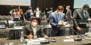 Plt Bupati Bintan Bersama 50 Tokoh Dunia Bertemu di Singapura, Bahas Tantangan dan Aksi Nyata Menghadapi Perubahan selama Covid-19