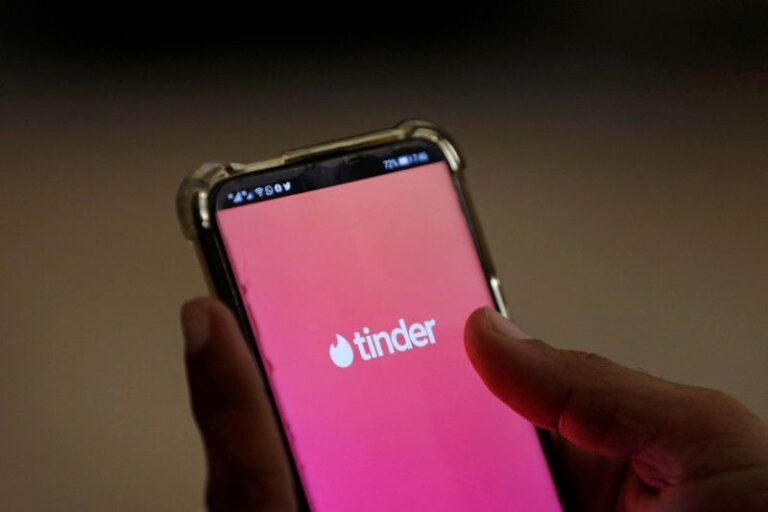 Tinder Tak Jadi  Hadirkan Kencan Metaverse