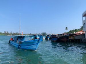 Nelayan Kepri dan Kapal Umum Rebutan BBM Subsidi 