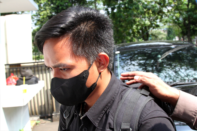 Jadi Tersangka, Bharada E Kena Pasal Pembunuhan dan Persekongkolan