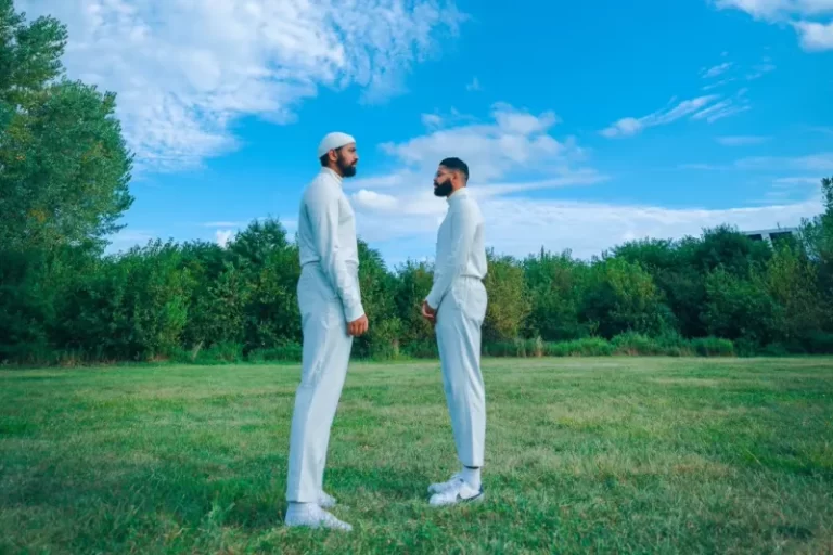 Lagu Drew dari Duo indie-rock HOAX Terinspirasi Film Michelle Yeoh