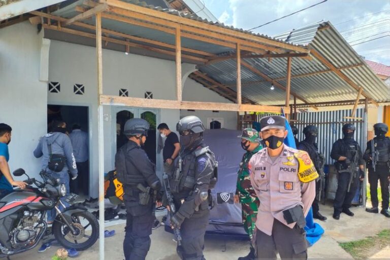 Densus 88 Tangkap 2 Teroris Kelompok AD di Jambi