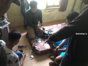 Sopir Angkot Nyambi Edarkan Sabu