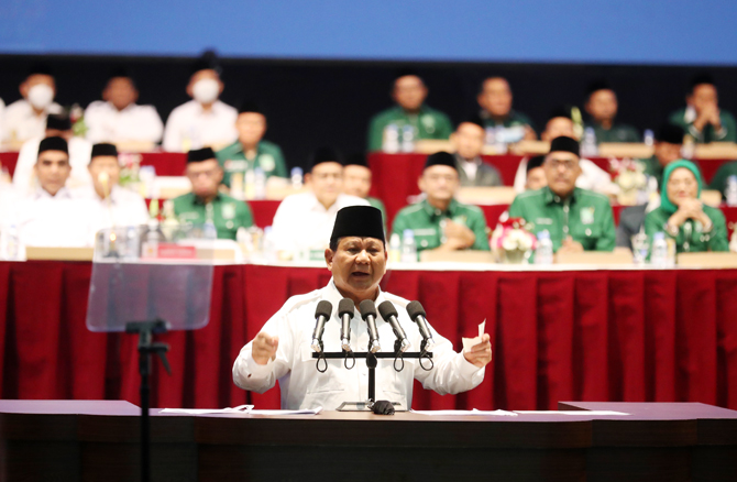 Seni Bernegara Jokowi Dipuji Prabowo, Hatinya Merah Putih